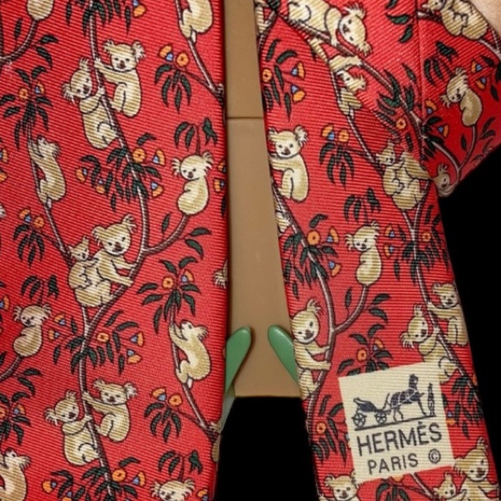 HERMES Silk Neck Tie. Koalas ๐จ๐จ - Picture 5 of 6